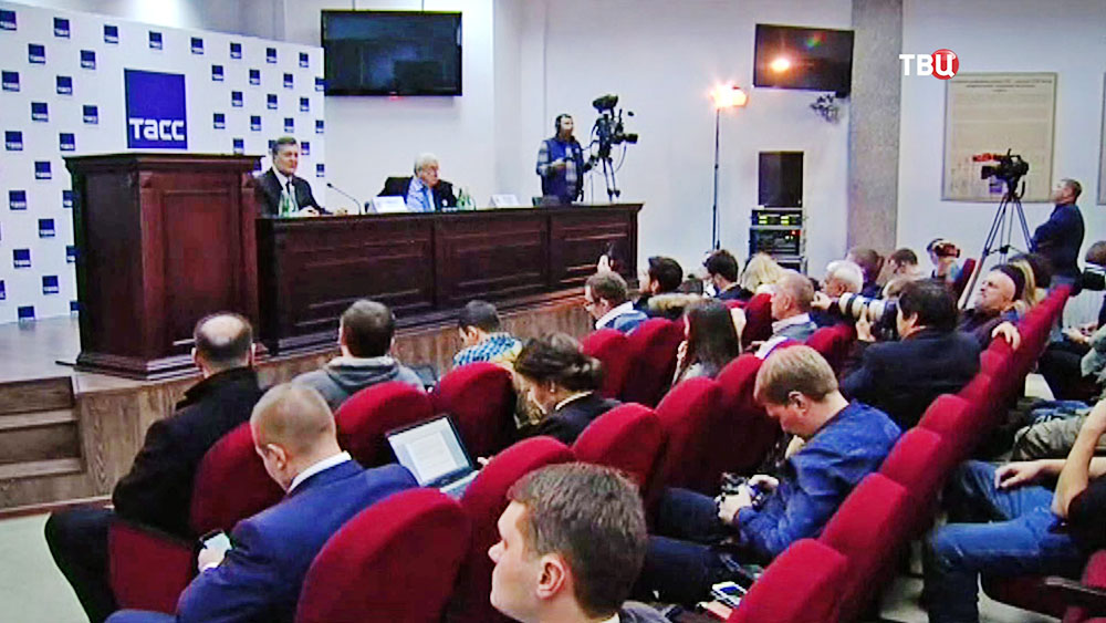 Виктор Янукович на пресс-конференции