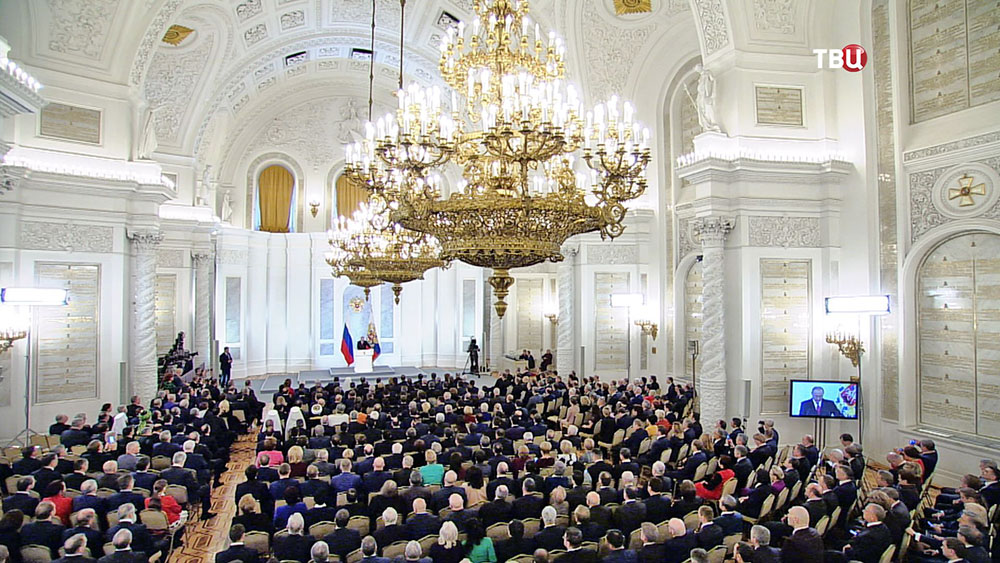 Президент России Владимир Путин во время оглашения послания Федеральному Собранию
