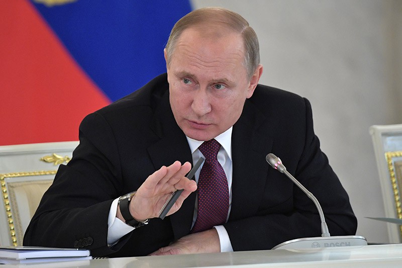 Президент РФ Владимир Путин во время заседания Совета по развитию гражданского общества и правам человека