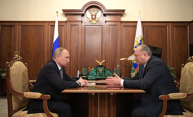 Владимир Путин и губернатор Камчатского края Владимир Илюхин 
