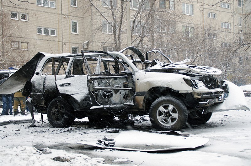 Автомобиль, подорванный в Луганске