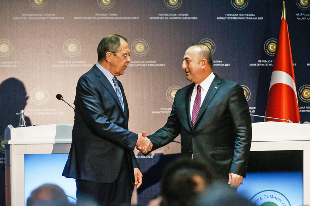 Глава МИД России Сергей Лавров и министр иностранных дел Турции Мевлют Чавушоглу