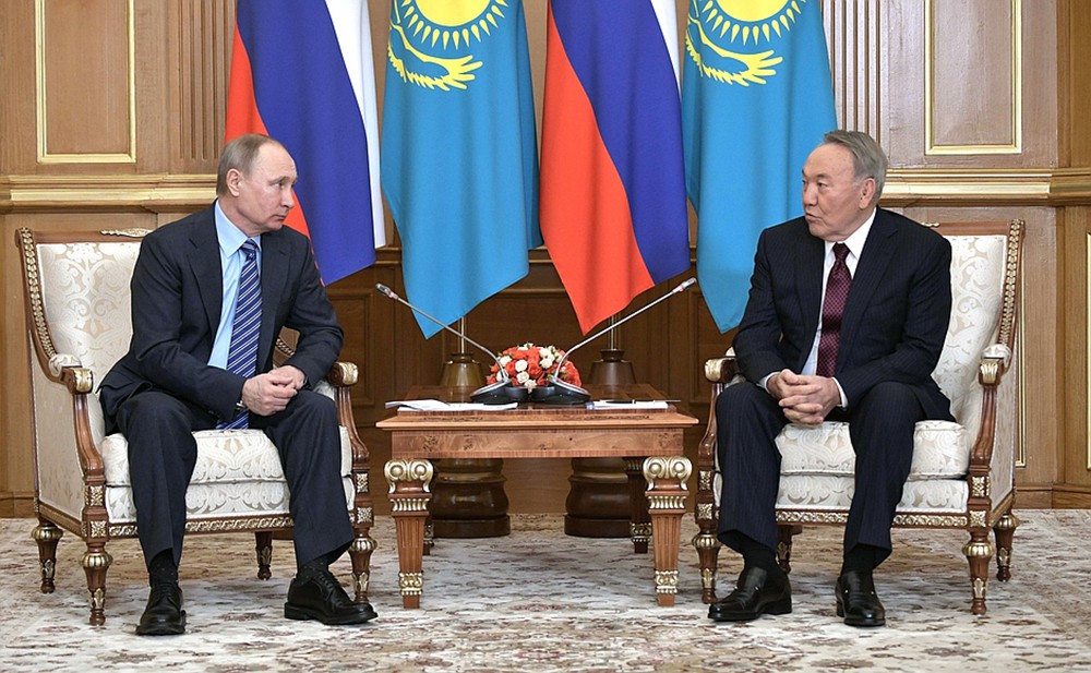 Президент России Владимир Путин и президент Республики Казахстан Нурсултан Назарбаев