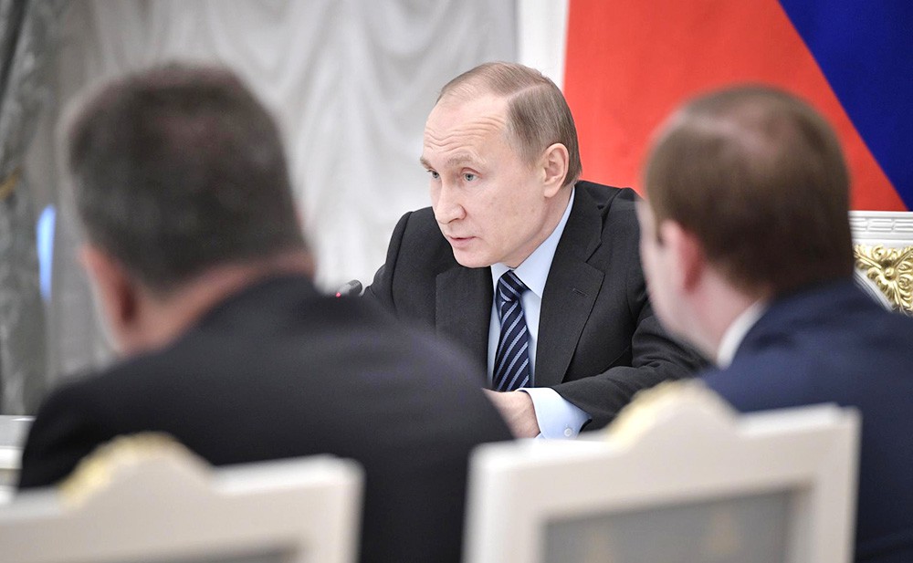 Президент России Владимир Путин на заседании