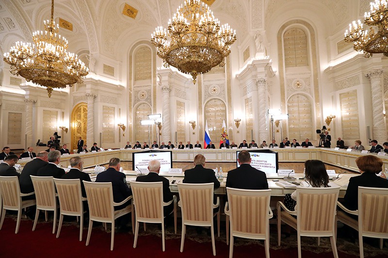 Президент России Владимир Путин проводит заседание Российского организационного комитета "Победа"