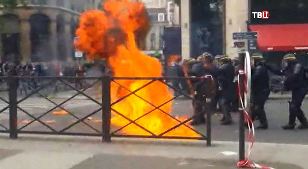 Беспорядки во Франции