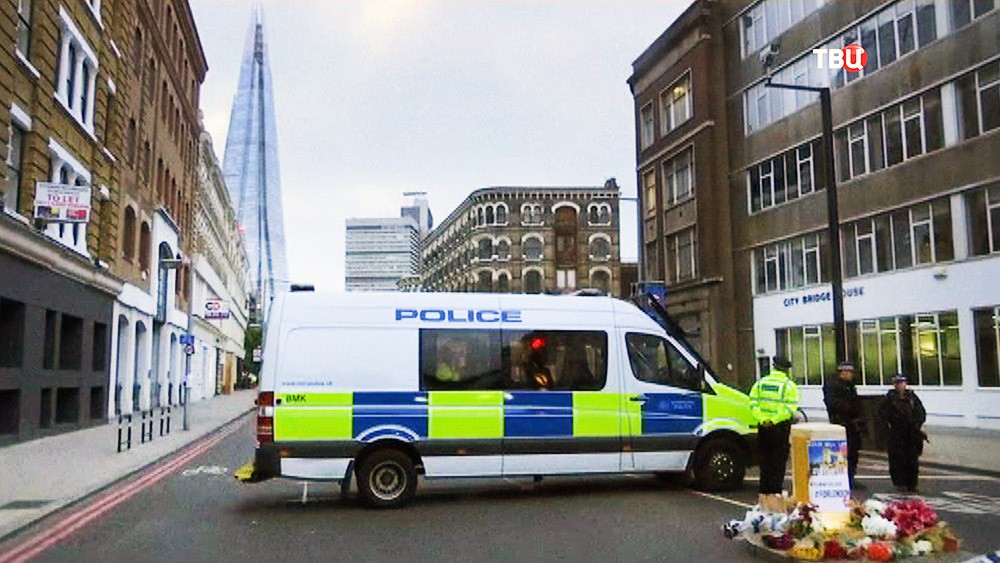 Полиция Великобритании на месте теракта в Лондоне