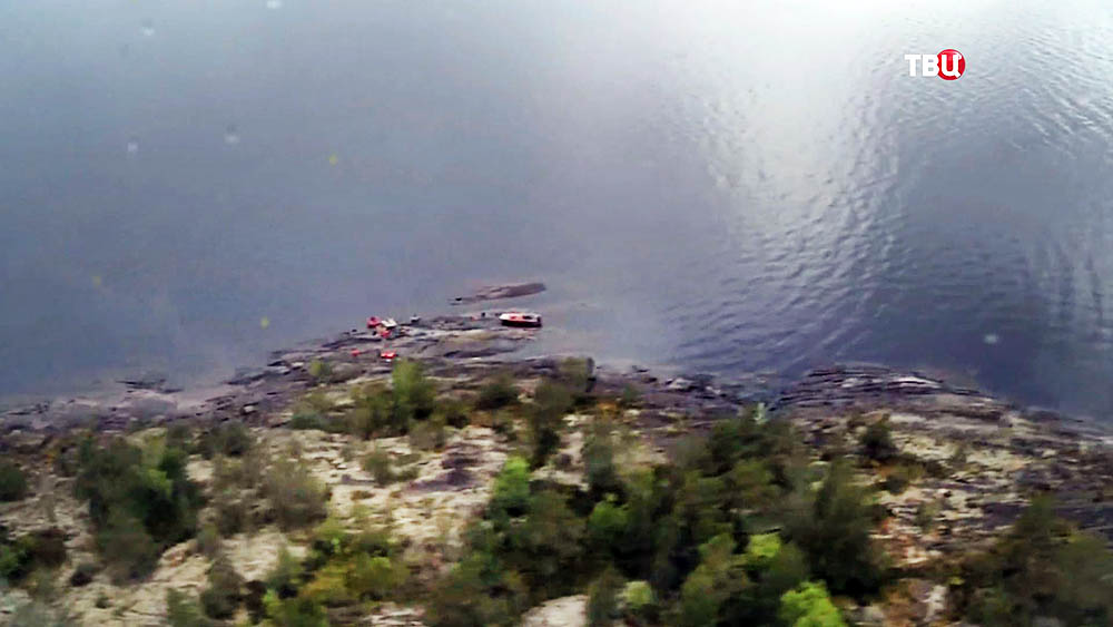 Поисковая операция МЧС на Ладожском озере