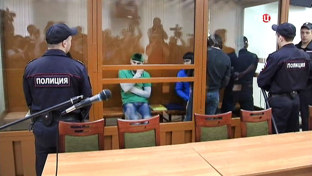 Обвиняемые в убийстве Бориса Немцова в суде  