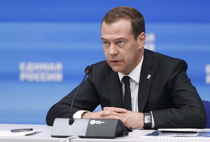 Председатель правительства России Дмитрий Медведев на заседании программной комиссии партии "Единая Россия