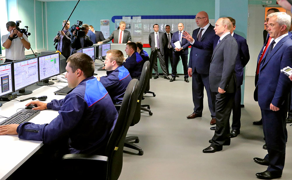 Владимир Путин посетил Лебединский горно-обогатительный комбинат
