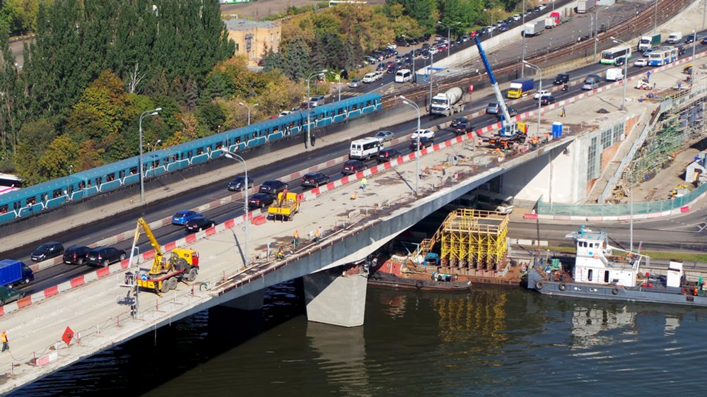 Капитальный ремонт Нагатинского моста в Москве 
