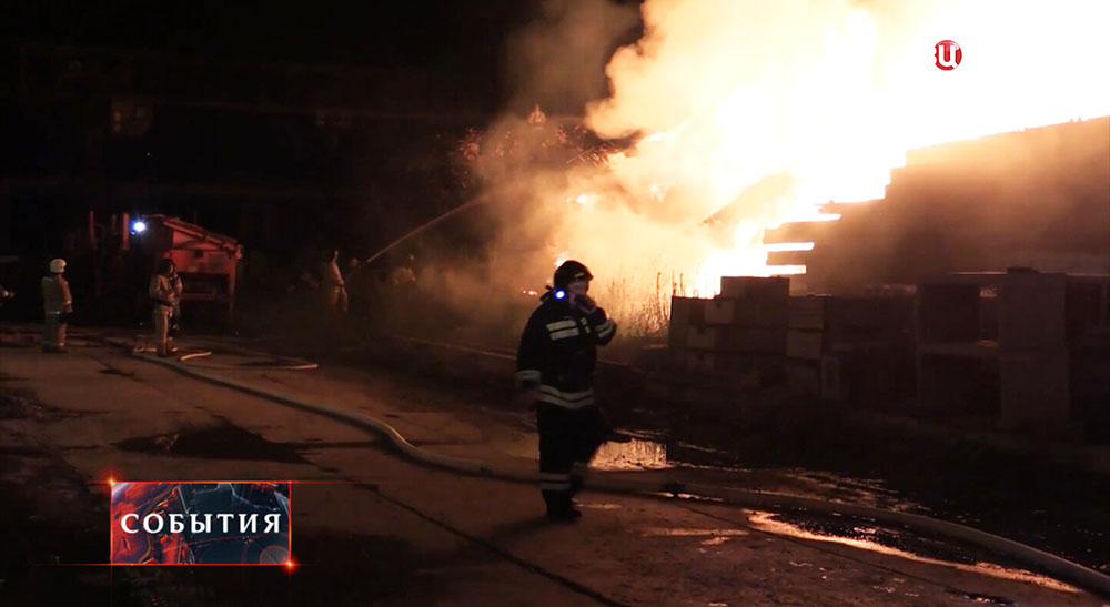 На месте пожара в Хабаровске 