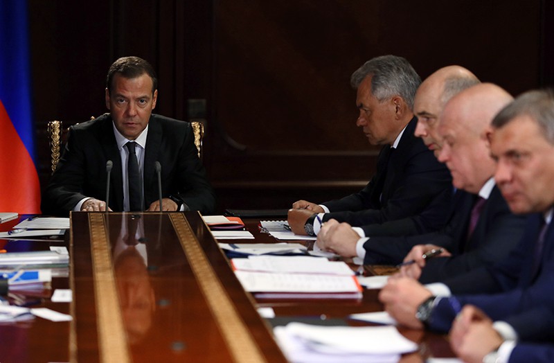 Дмитрий Медведев проводит совещание о расходах федерального бюджета на 2018 год