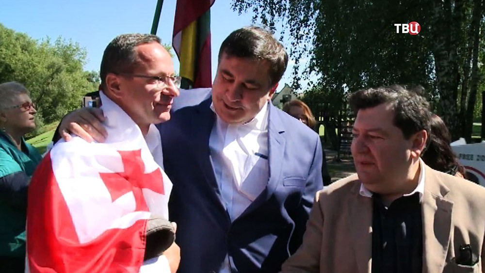Михаил Саакашвили и его сторонники