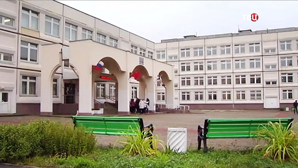 Школа в Ивантеевке, где произошла стрельба
