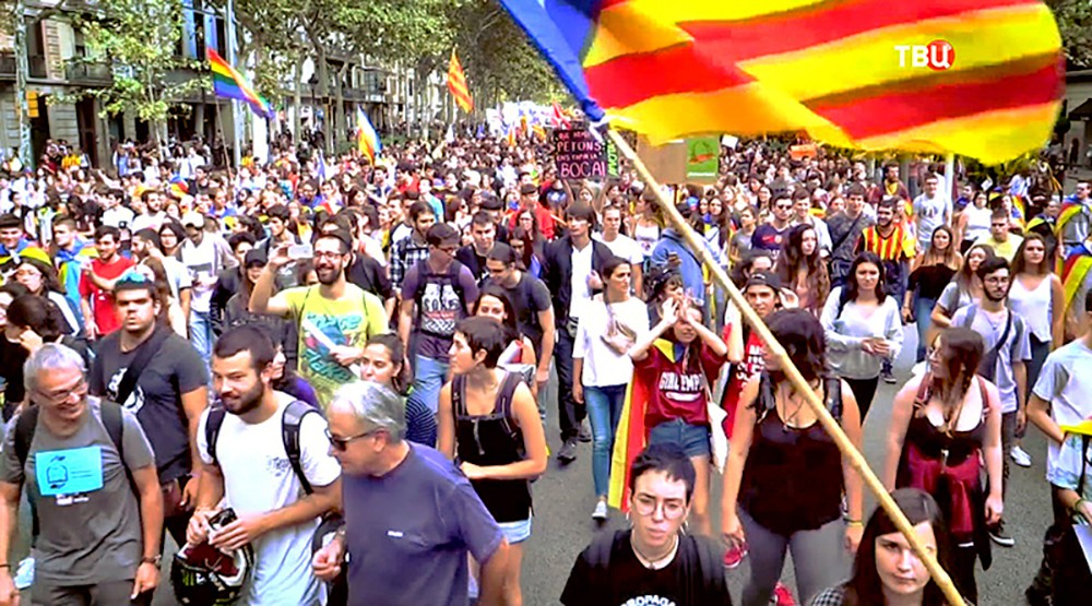 Митингующие в Каталонии