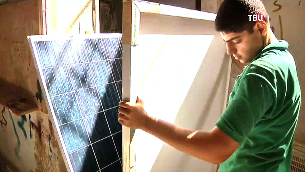 Установка  солнечных батарей в Сирии