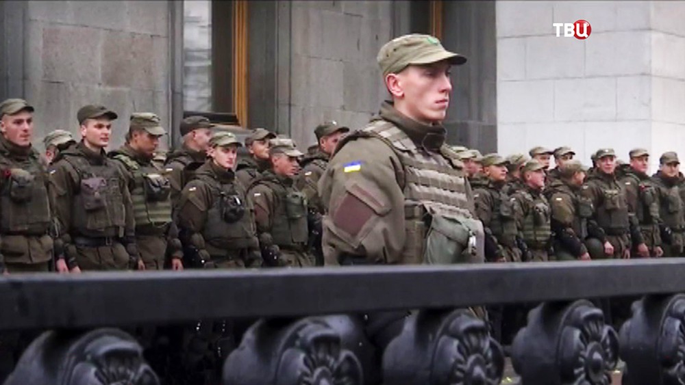 Оцепление вокруг здания Верховной Рады Украины