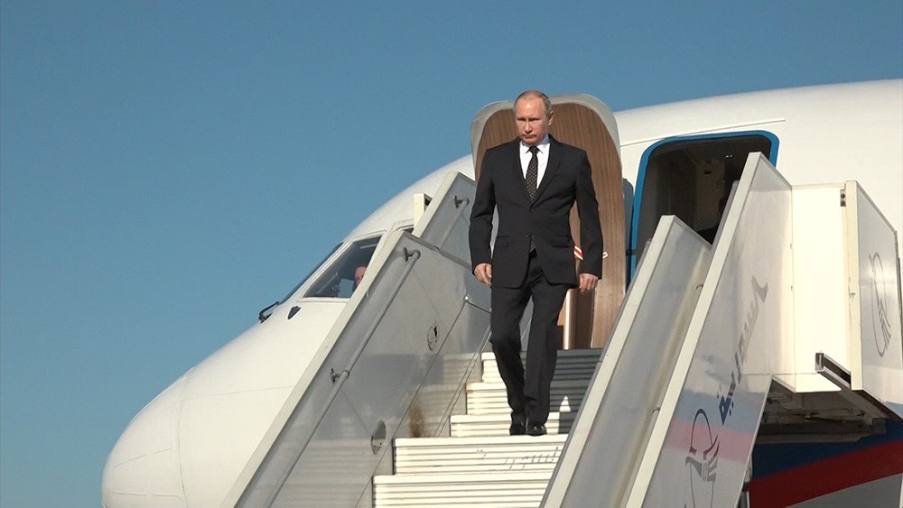 Владимир Путин прибыл в Сирию 