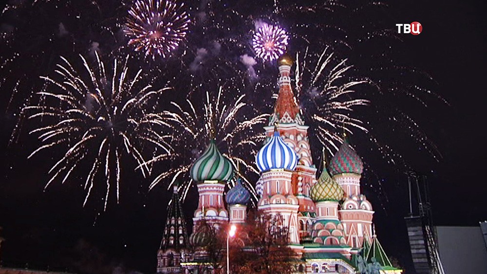 Новогодний салют на Красной площади