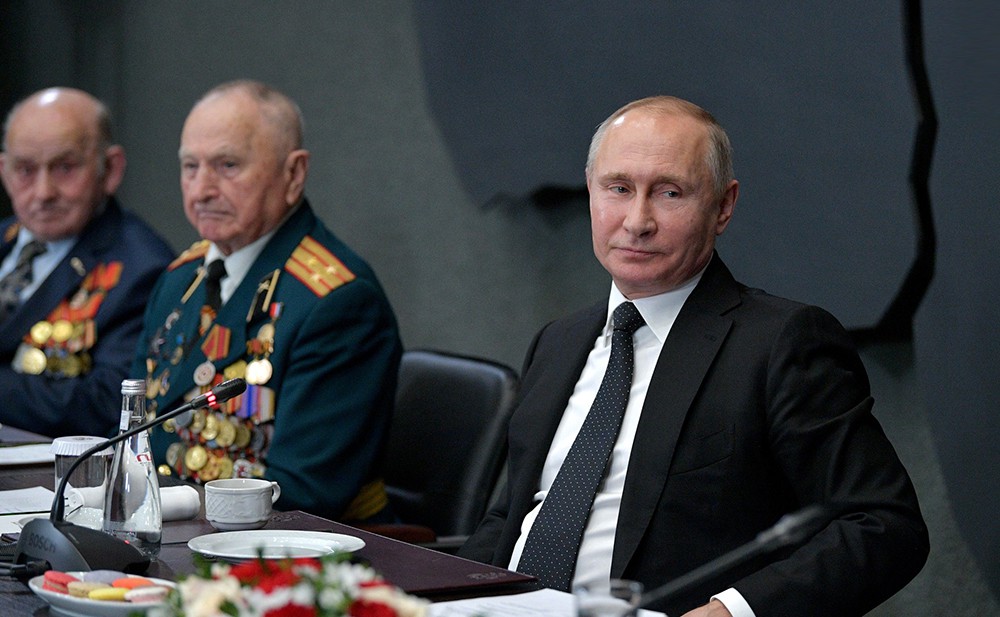 Владимир Путин на встрече с ветеранами