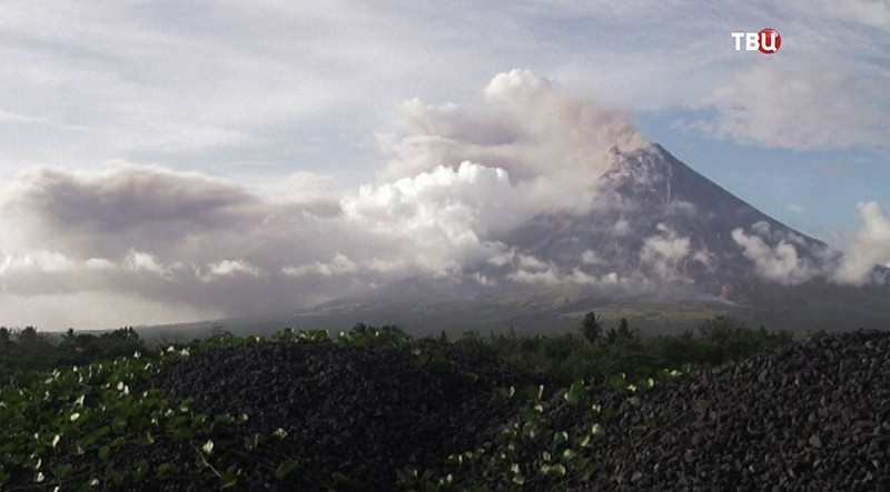 Филиппинский вулкан