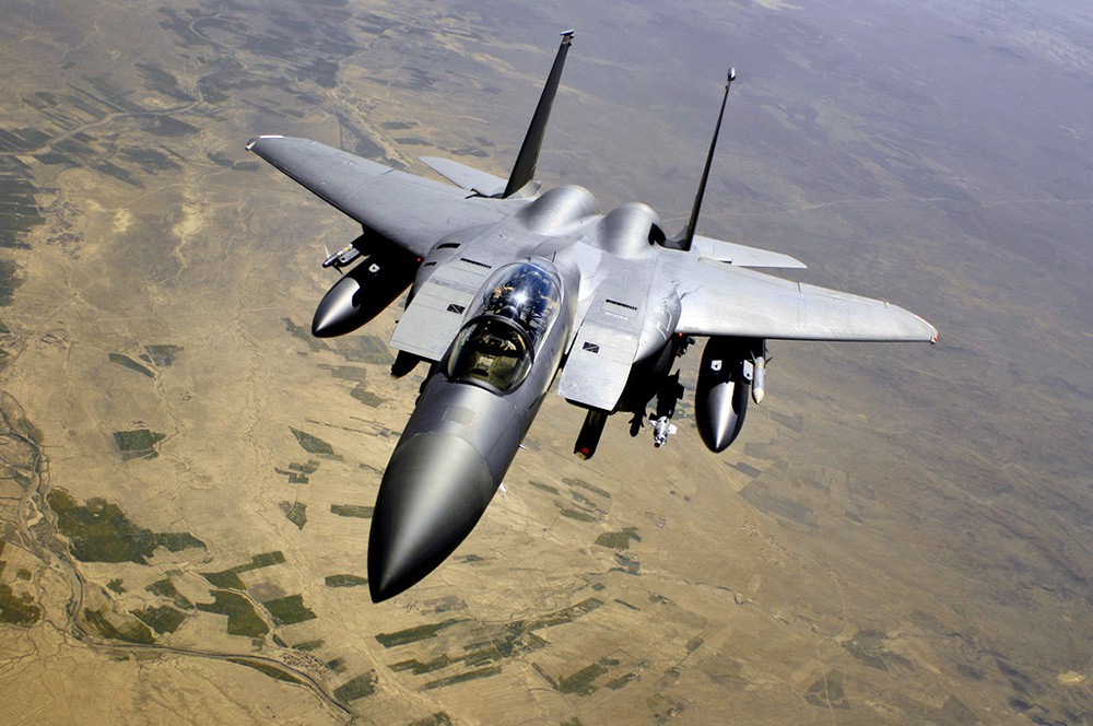 Истребитель F-15 ВВС США