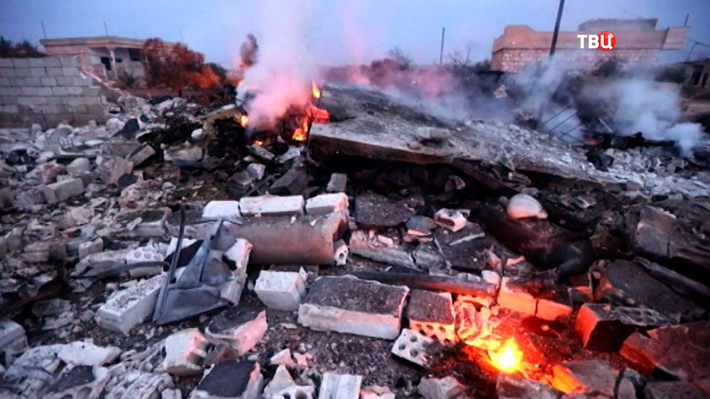 Место падения сбитого террористами штурмовика Су-25 ВКС России в Сирии