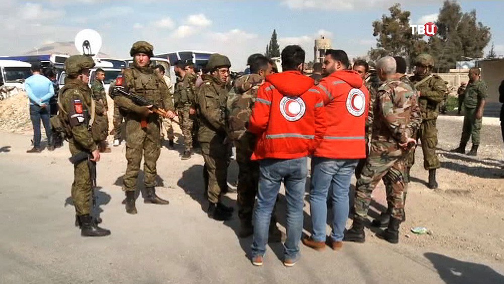 Военная полиция МР России и представители Красного полумесяца в Сирии