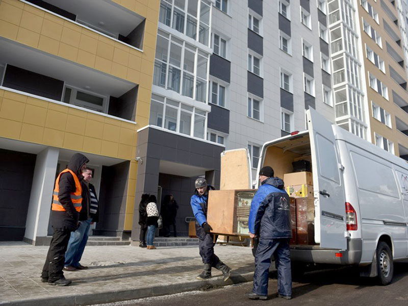 Переселение первых жильцов по программе реновации в новый многоквартирный дом на востоке столицы
