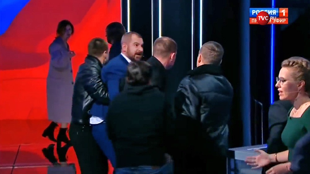 Максим Сурайкин во время дебатов на телеканале "Россия1"  