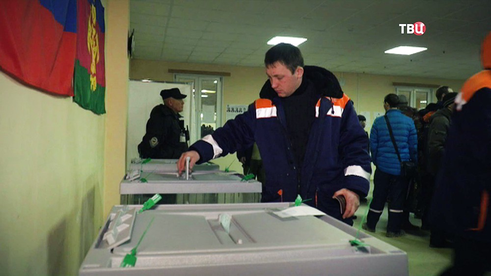 Строители Крымского моста проголосовали на выборах президента