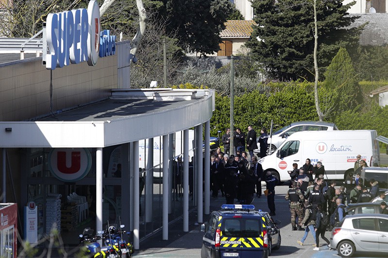 Захват заложников в супермаркете на юге Франции