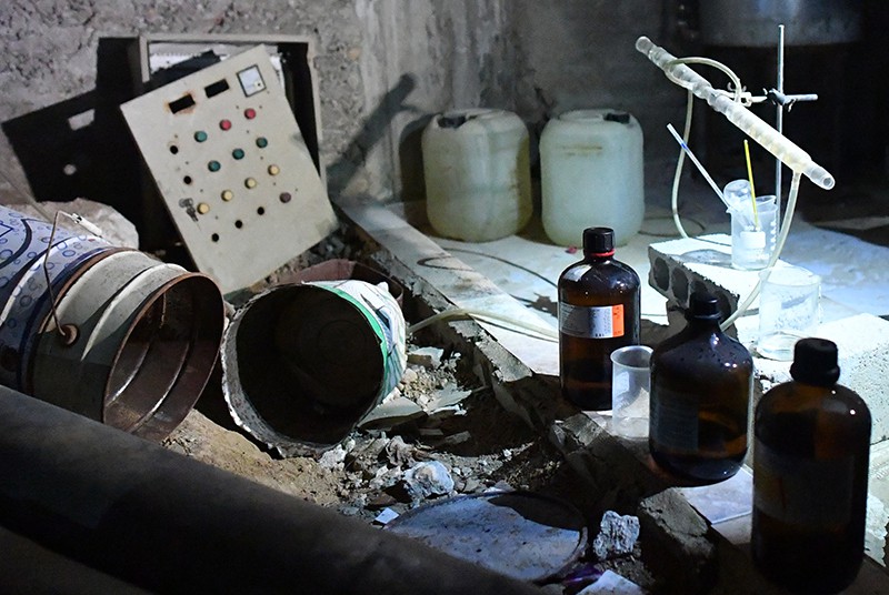 Химическая лаборатория боевиков по изготовлению отравляющих веществ 
