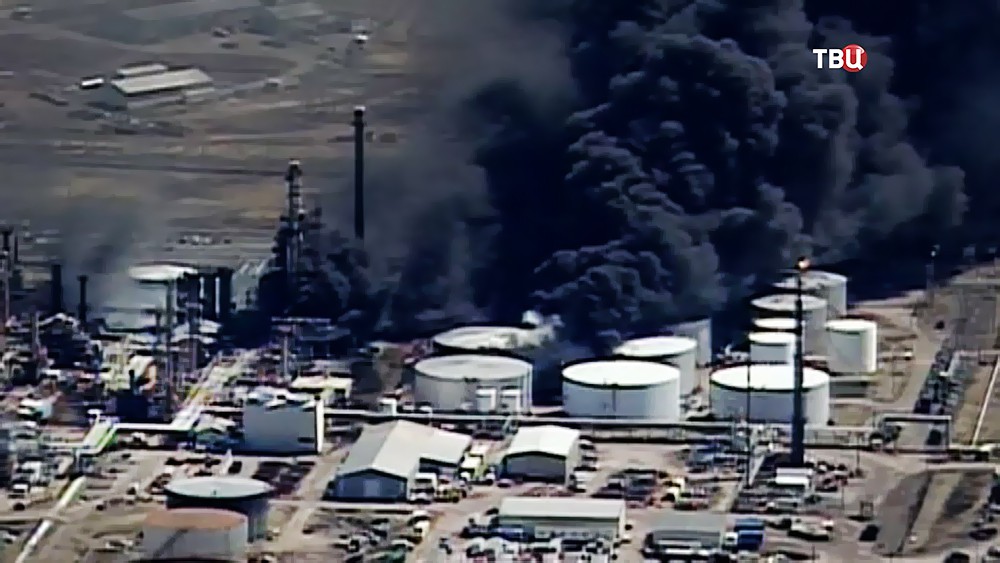Взрыв на нефтезаводе в США