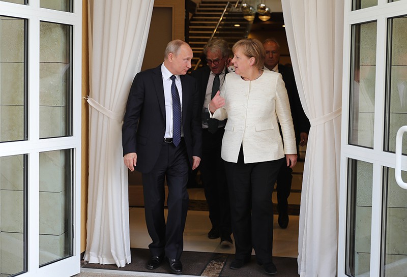 Президент России Владимир Путин и канцлер ФРГ Ангела Меркель