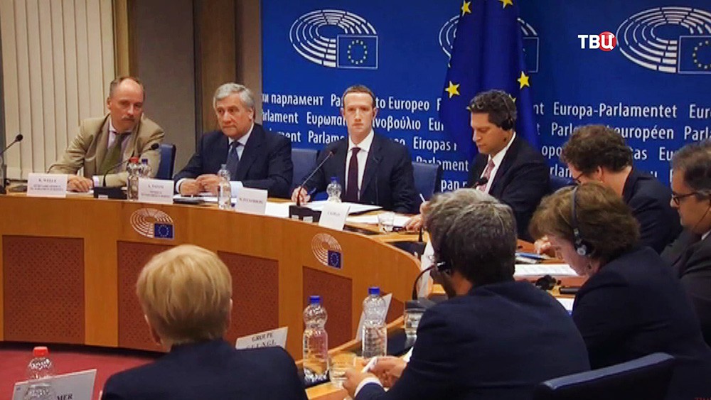 Марк Цукерберг на слушаниях в Европарламенте