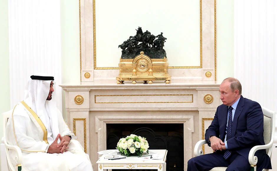 Владимир Путин и наследный принц Абу-Даби Мухаммед Аль Нахайян