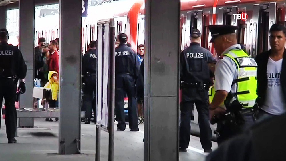 Полиция Германии проверяет мигрантов