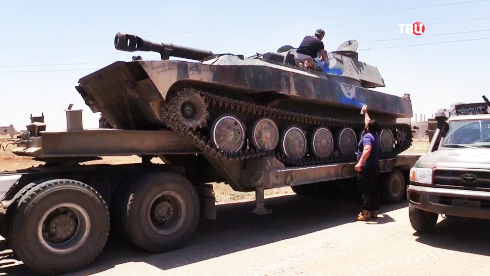 Террористы сдают военную технику армии Сирии