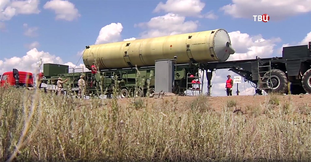 Подготовка к пуску ракеты системы ПРО