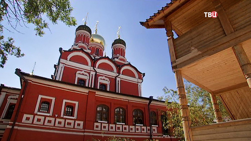 Знаменский монастырь в Зарядье