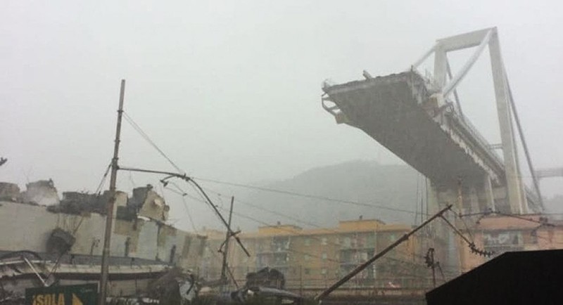 Обрушение моста в Генуе, Италия 
