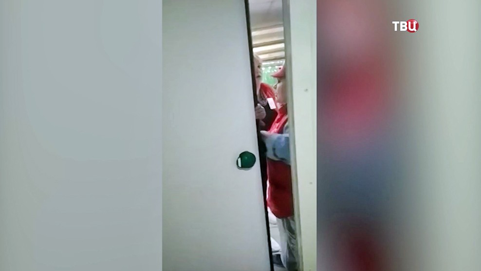 Персонал супермаркета запер подростка в холодильнике в Сургуте