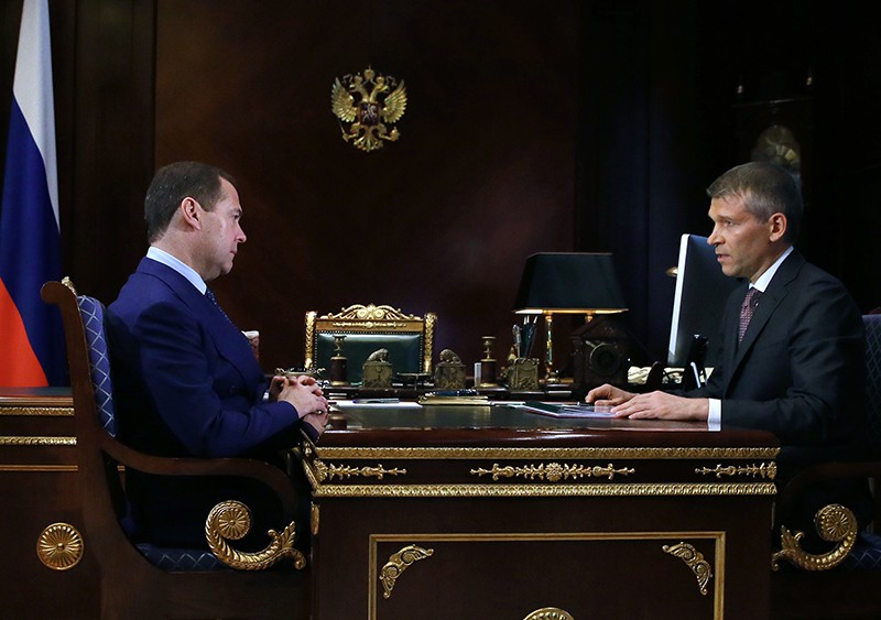 Дмитрий Медведев и председатель правления АО "Россельхозбанк" Борис Листов