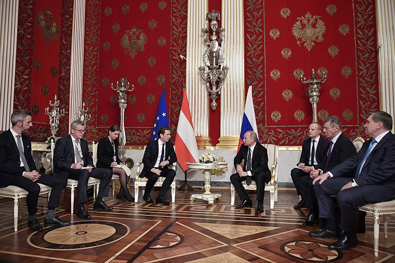 Президент России Владимир Путин и канцлер Австрии Себастиан Курц