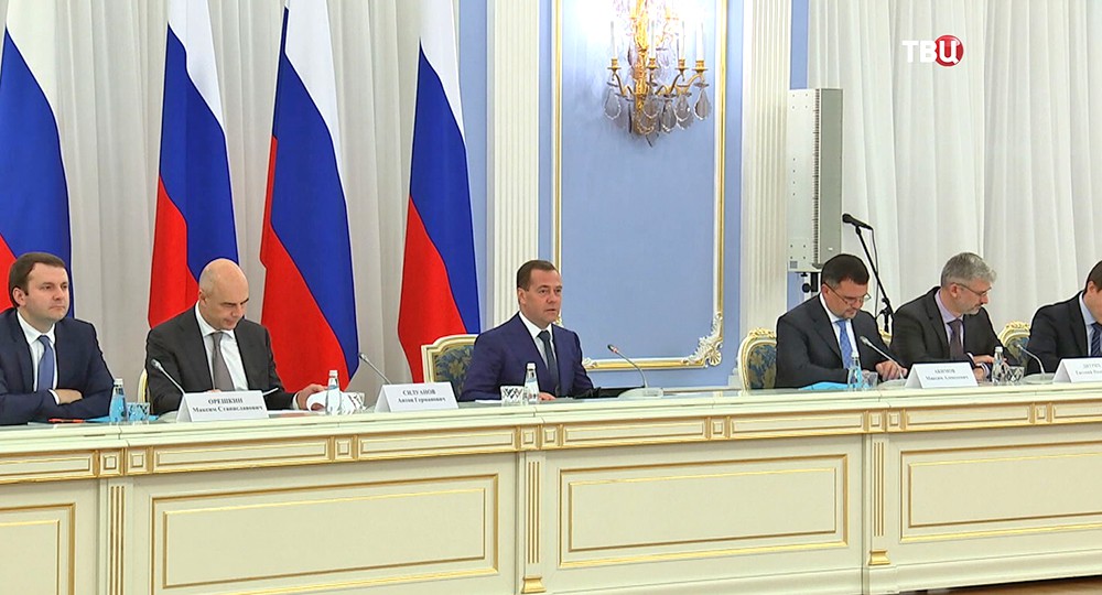 Глава российского правительства Дмитрий Медведев 