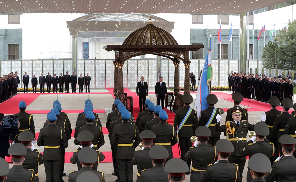 Владимир Путин с Президентом Узбекистана Шавкатом Мирзиёевым