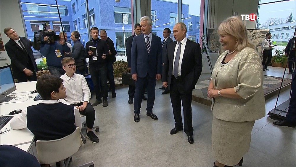 Владимир Путин и Сергей Собянин посетили "Техноград" на ВДНХ